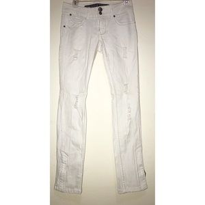 Freestyle distressed jeans